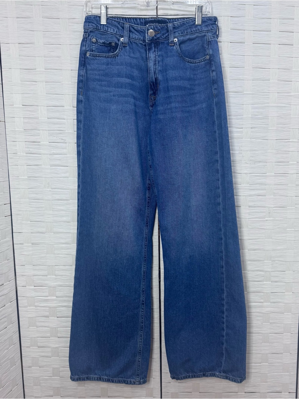 Aéropostale High Rise Wide Leg Cotton Medium Wash Relaxed Fit 5 Pocket Size 6